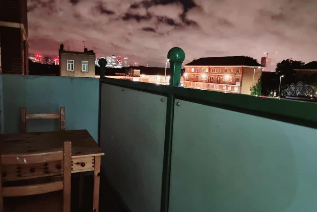 Appartement 1 Bed Flat With Free Parking In E13 Londen